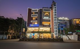 Fabhotel Max Inn - Inside Himalaya Square